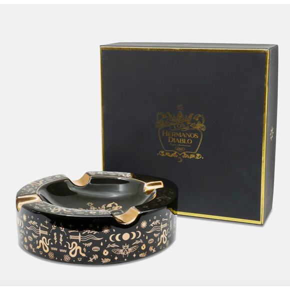 Mystique Large Black Gold Ceramic Cigar Ashtray 4 Cigars Indoor Outdoor Ashtrays - Picture 5 of 6